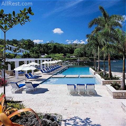 Round Hill Hotel & Villas 81